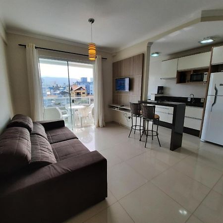 Apartamento 3 Quartos 8 Pessoas A 50 Mts Da Praia De Bombas, A 100M Da Passarela Do Ribeiro Bombinhas Dış mekan fotoğraf
